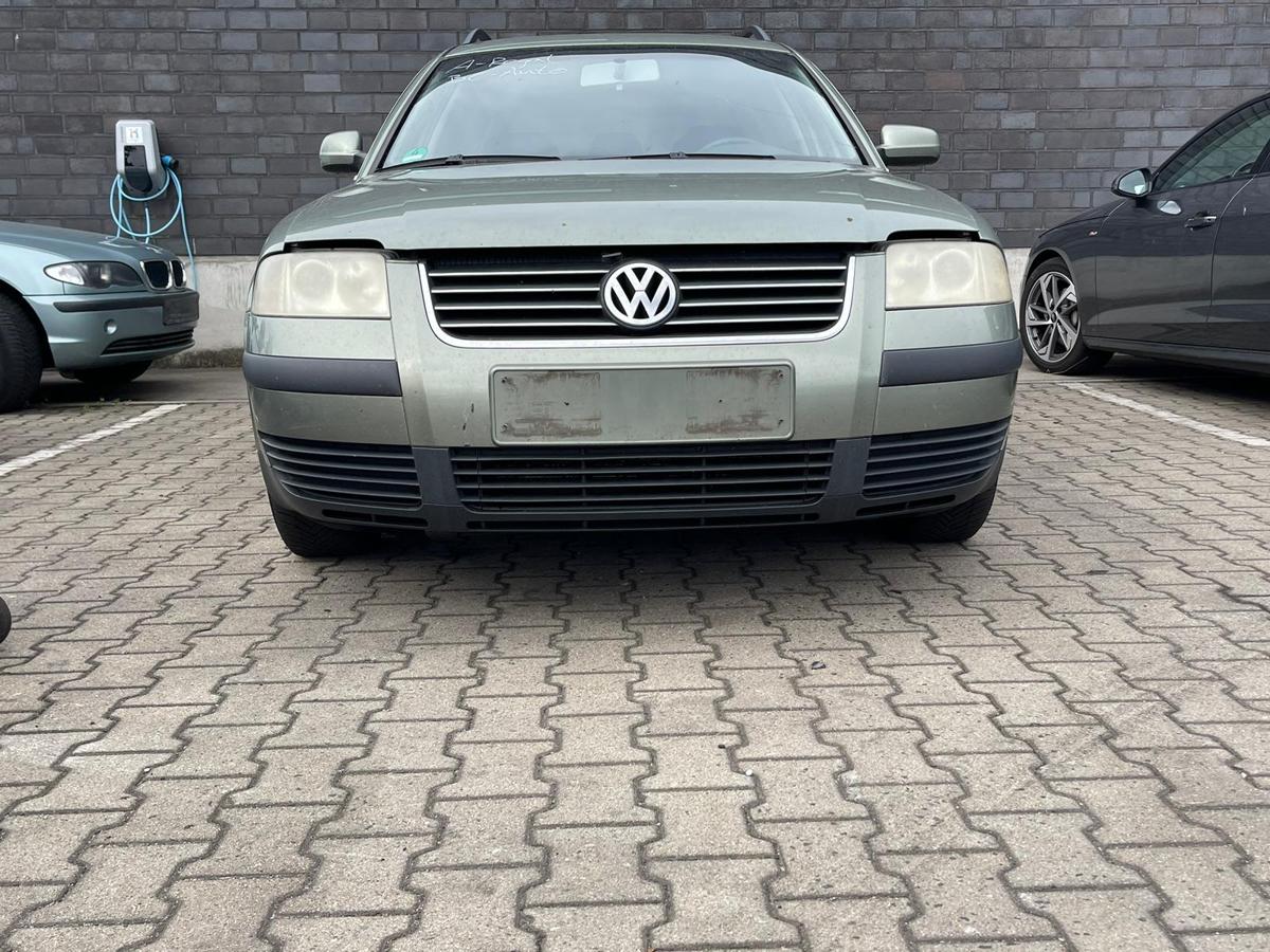 VW Passat 3BG original Außenspiegel links elektrisch verstellbar LA6W Frescogrünmetallic BJ03